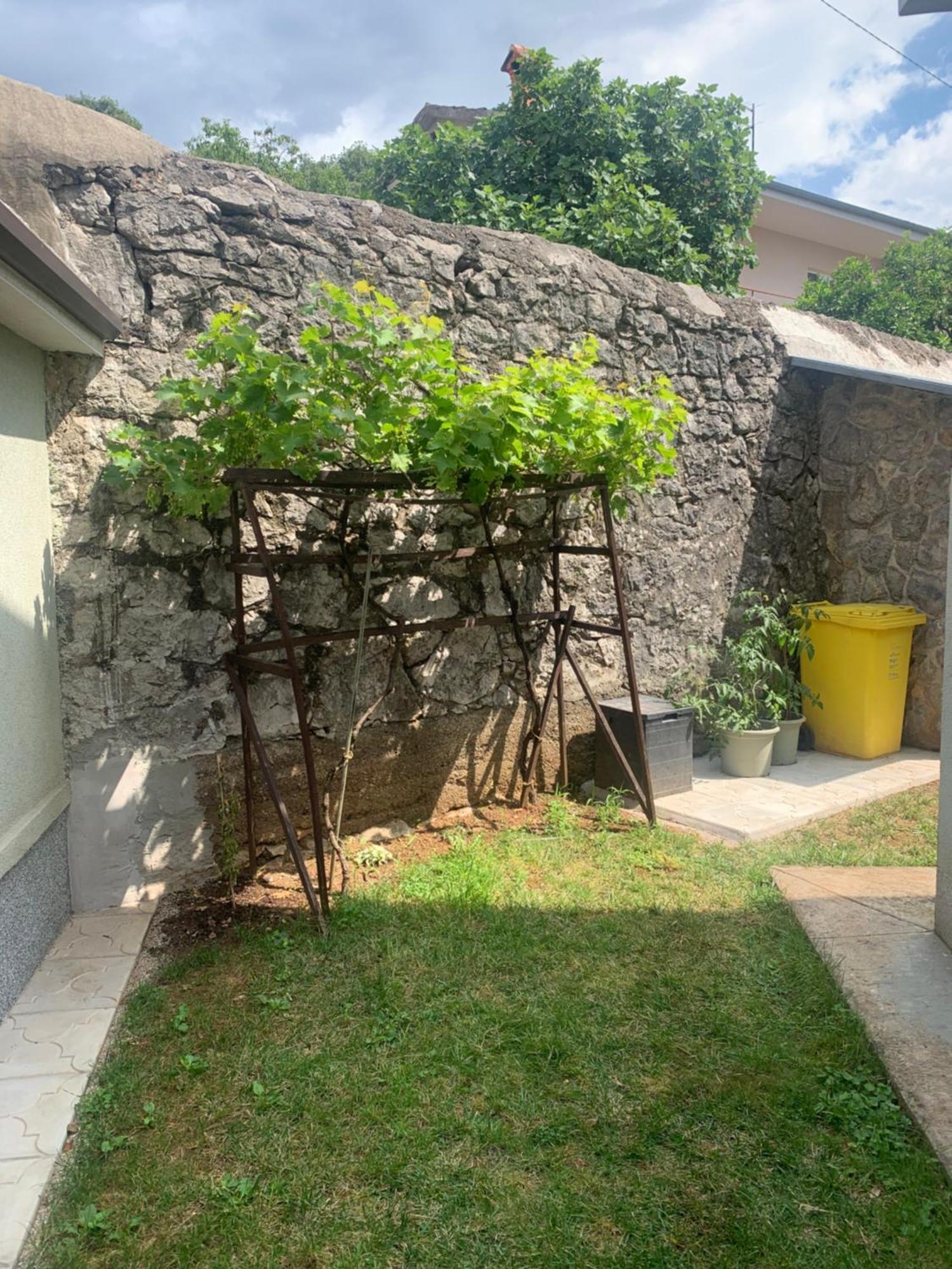 Zamet 500m From Sea And Free Parking Apartment Rijeka